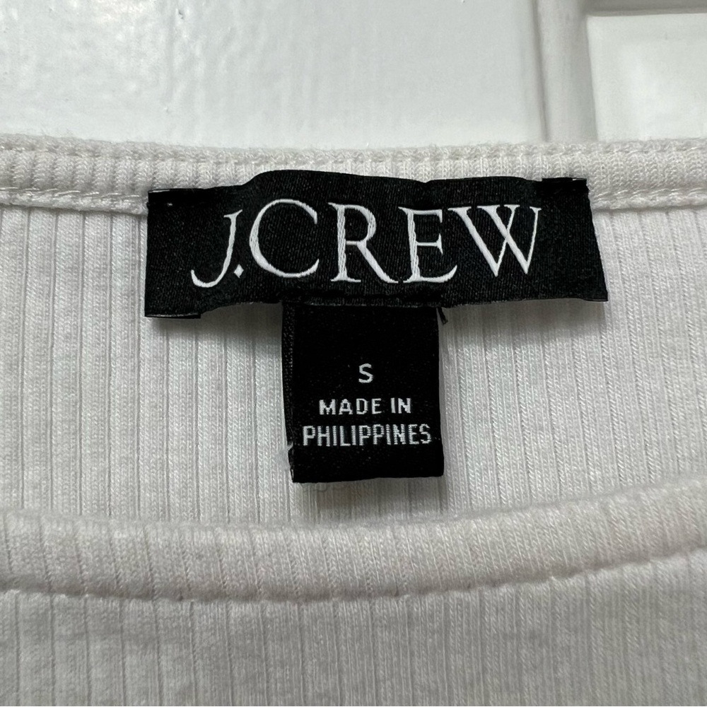 J. Crew Vintage rib ruffle boatneck tank top. Ivory.
Size small - Picture 3 of 5